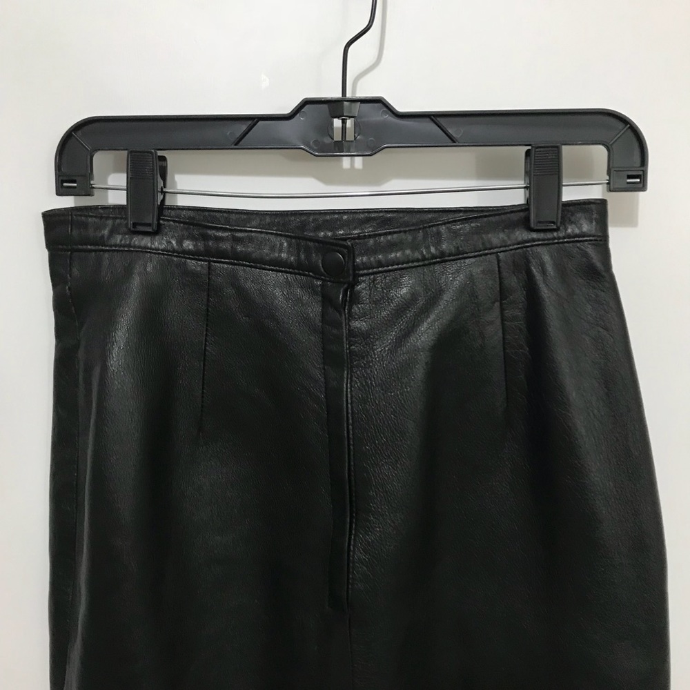 Vintage leather skirt - Picture 2 of 6